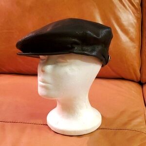 BARNEY'S NYC LEATHER CAP. SIZE MEDIUM OR 71/4